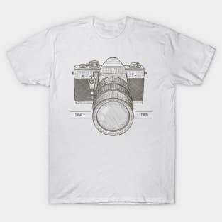 urban retro camera T-Shirt